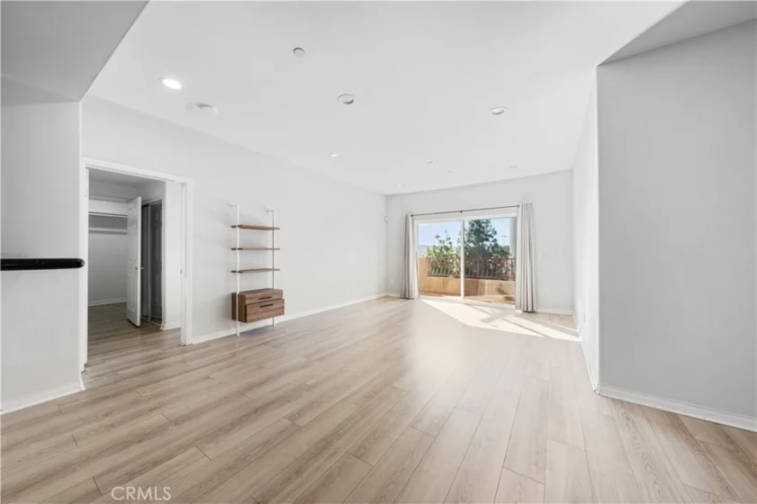9610 Zelzah Avenue #312 photo 6