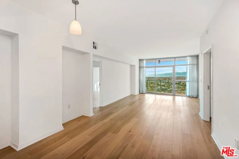 13700 Marina Pointe Drive #1411 photo 20