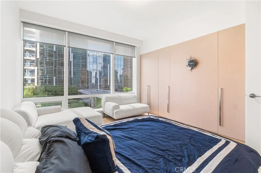 877 Francisco #1003 photo 21