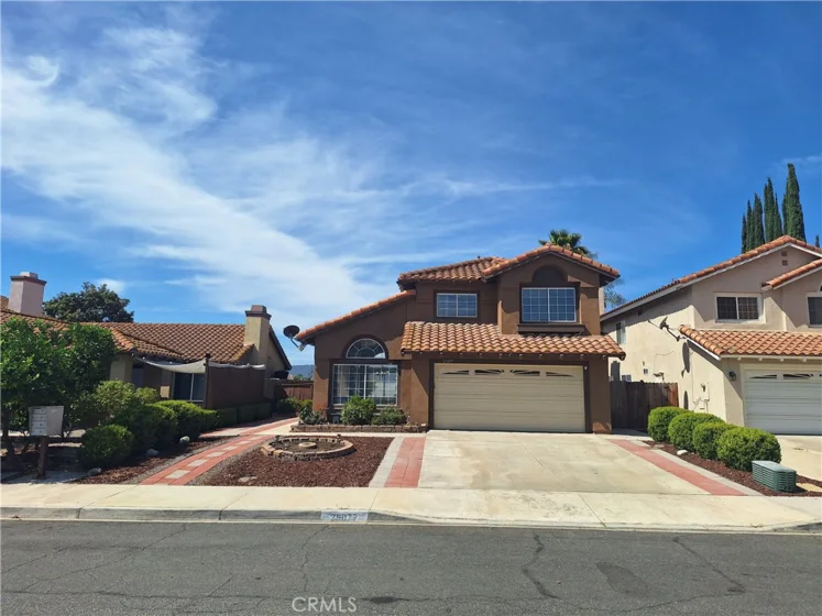 25077 Via Las Lomas photo 1