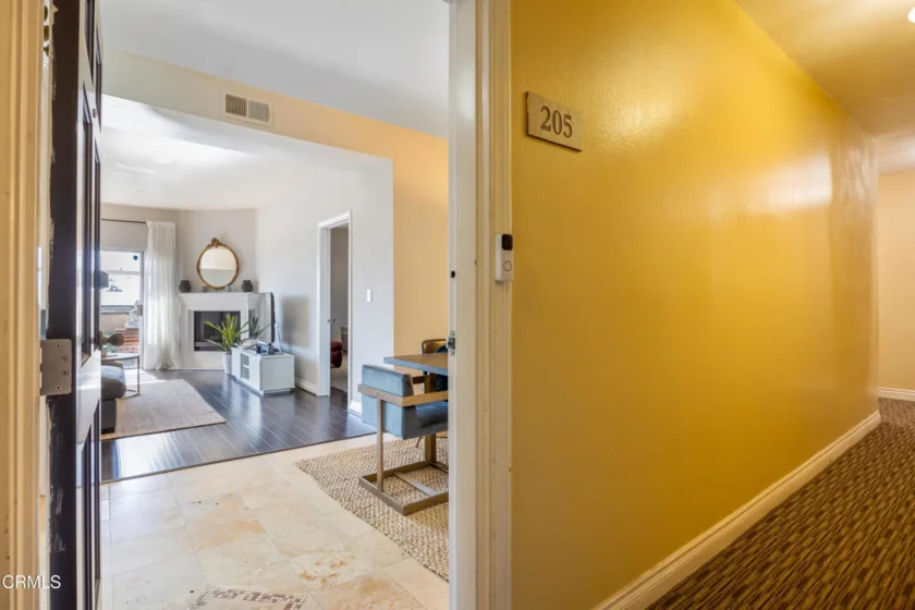 87 S Allen Avenue #205 photo 2