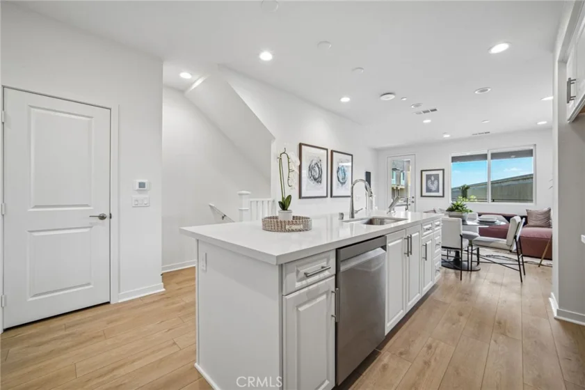 124 Chaparral photo 18