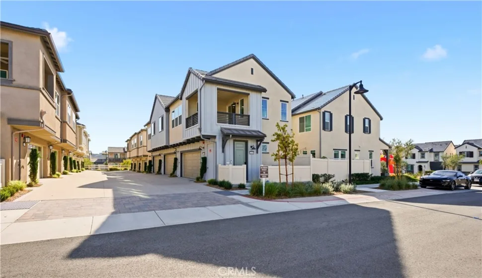 32609 Brunello photo 1
