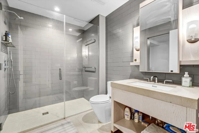 10777 Wilshire Boulevard #209 photo 11