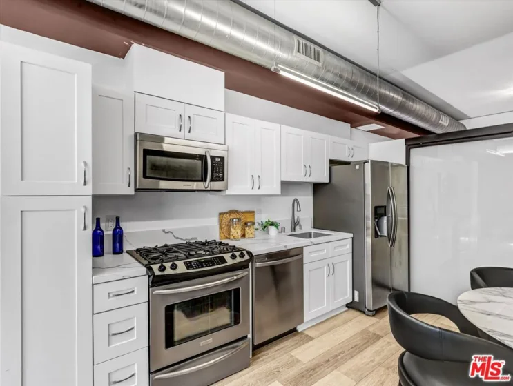 1111 S Grand Avenue #412 photo 16