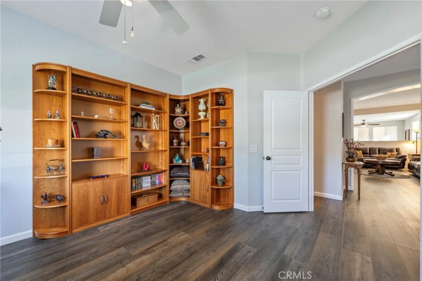 39416 Cardiff Avenue photo 38