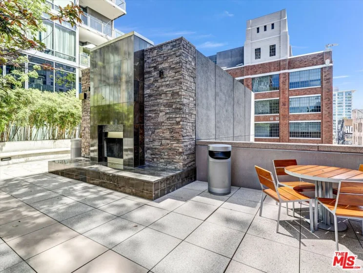 1111 S Grand Avenue #412 photo 37