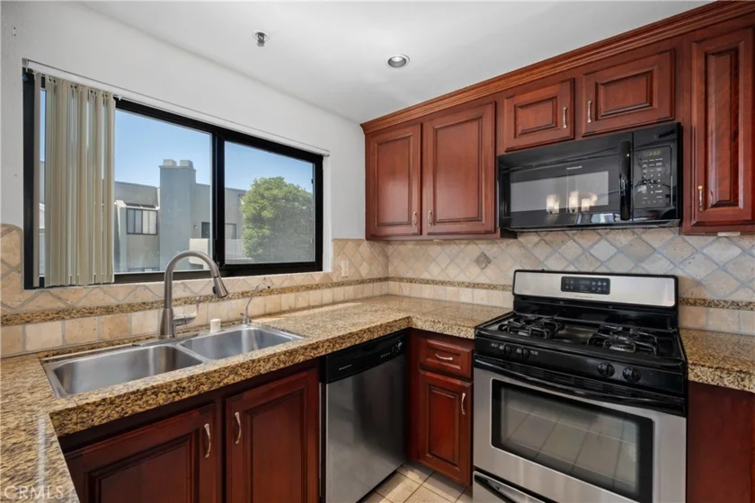 17652 Sergio Circle #202 photo 7
