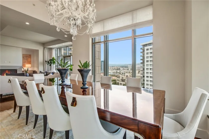 10776 Wilshire Boulevard #901 photo 36