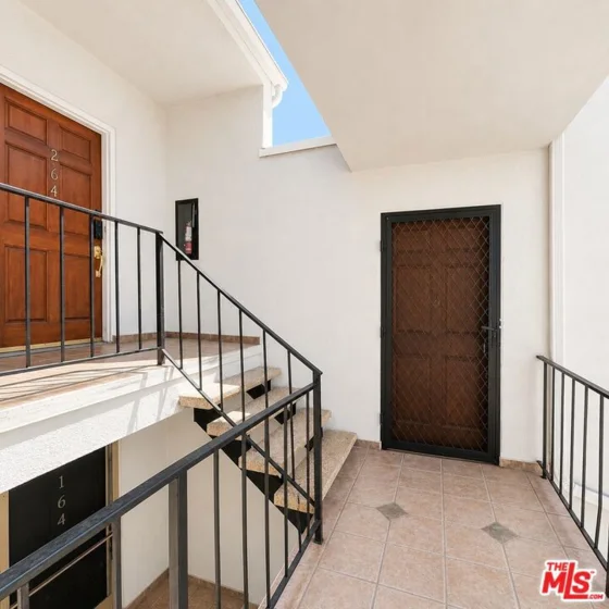 18645 Hatteras Street #263 photo 3