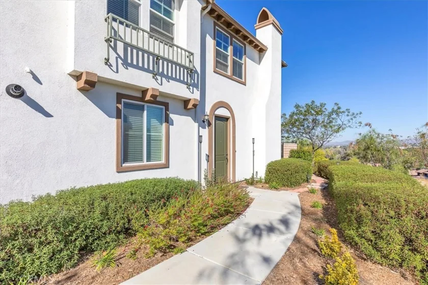 27920 Avenida Avila photo