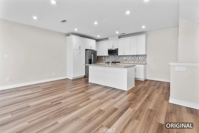 1206 W Cara photo 19