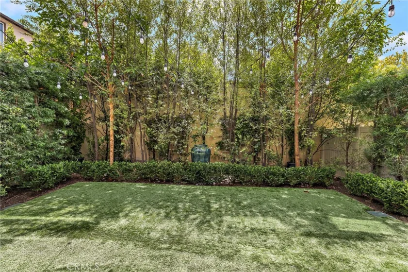 2046 Doheny Way photo 2