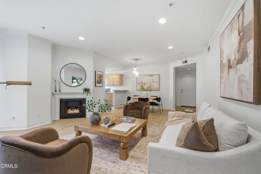 450 W Dryden Street #106 photo 1