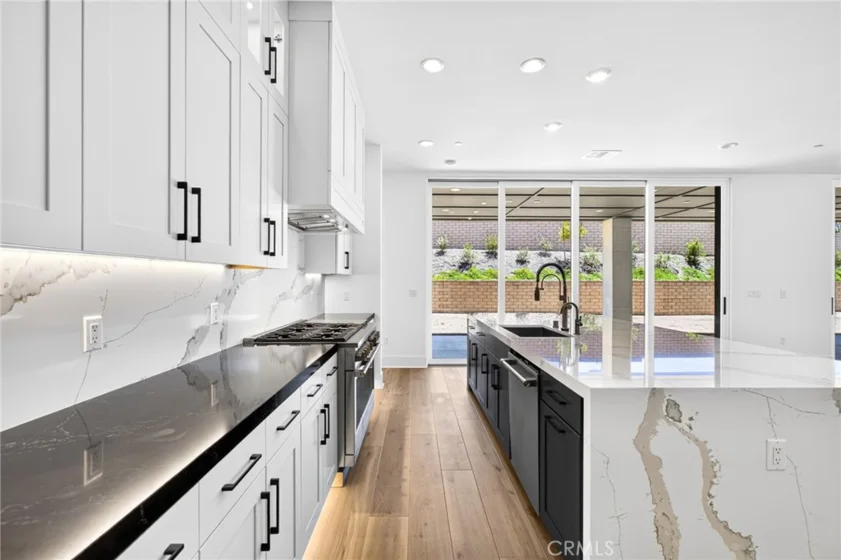 39724 Larkspur Terrace photo 35