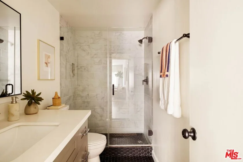 11820 Mayfield Avenue #105 photo 42