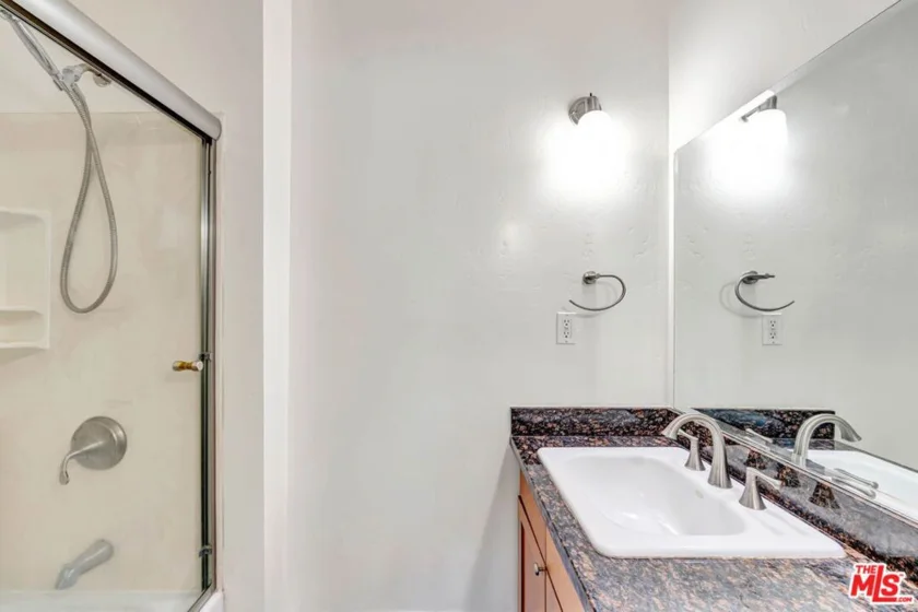 10982 Roebling Avenue #522 photo 27