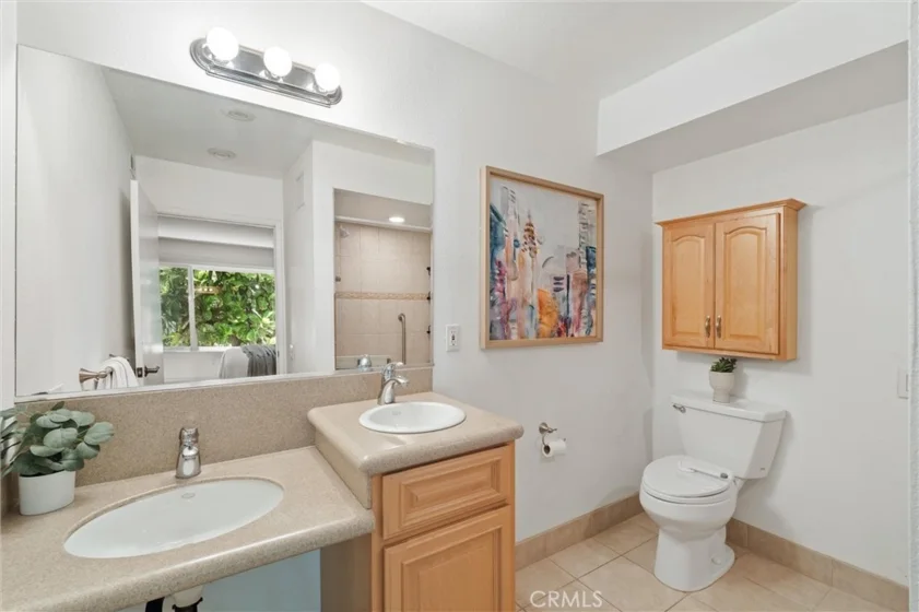 372 E Carroll Park #201 photo 5
