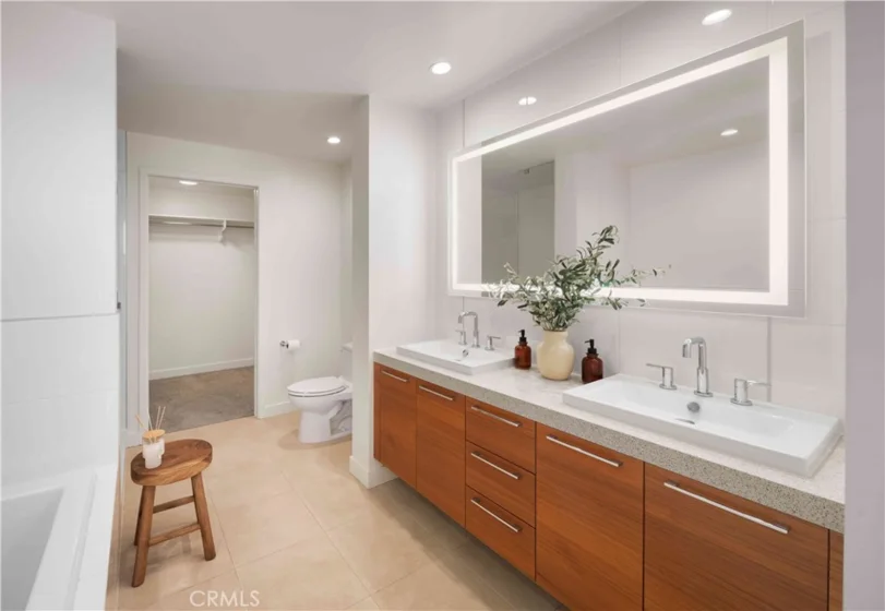 9 Macarthur Place #908 photo 6