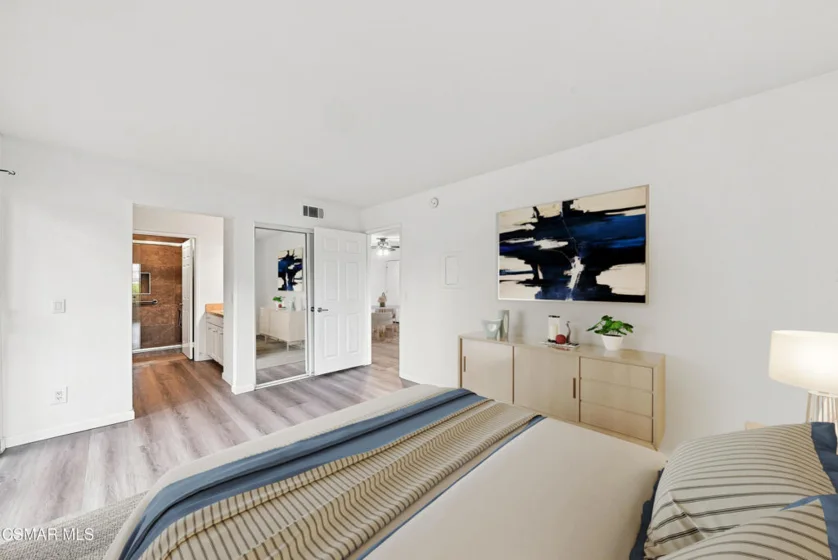 5535 Canoga Avenue #109 photo 7