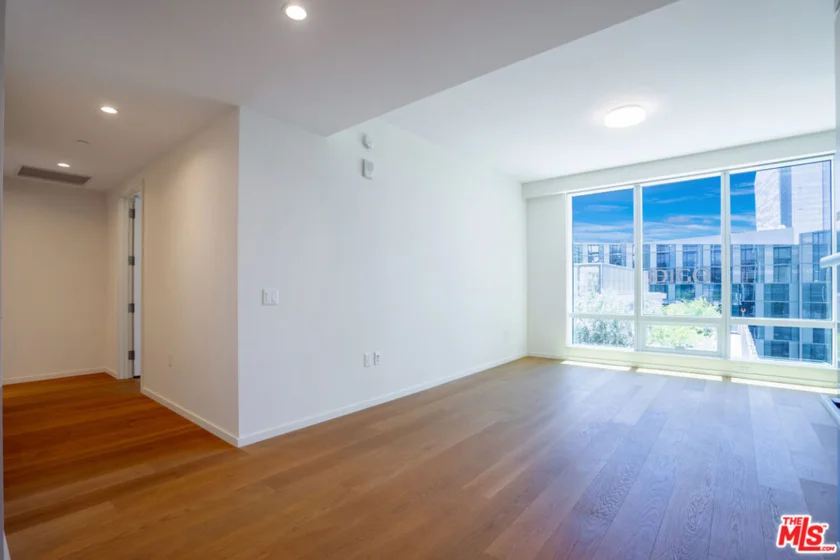 877 Francisco Street #2210 photo 8