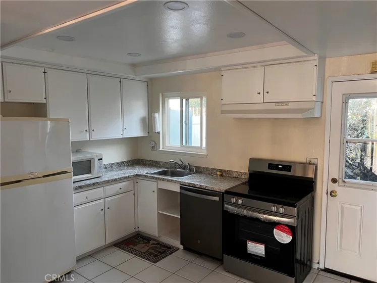 4018 Bryant Court photo 1