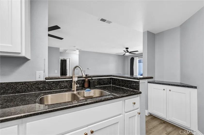 16377 Lakeshore #2B photo 13