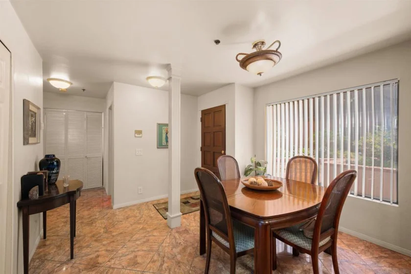 5649 Lake Park #102 photo 10
