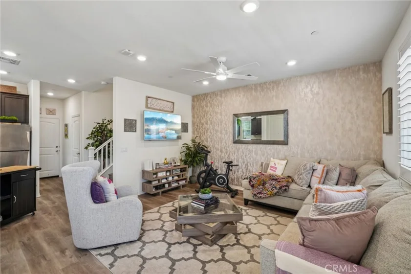 24145 Dolcetto Avenue #606 photo 5