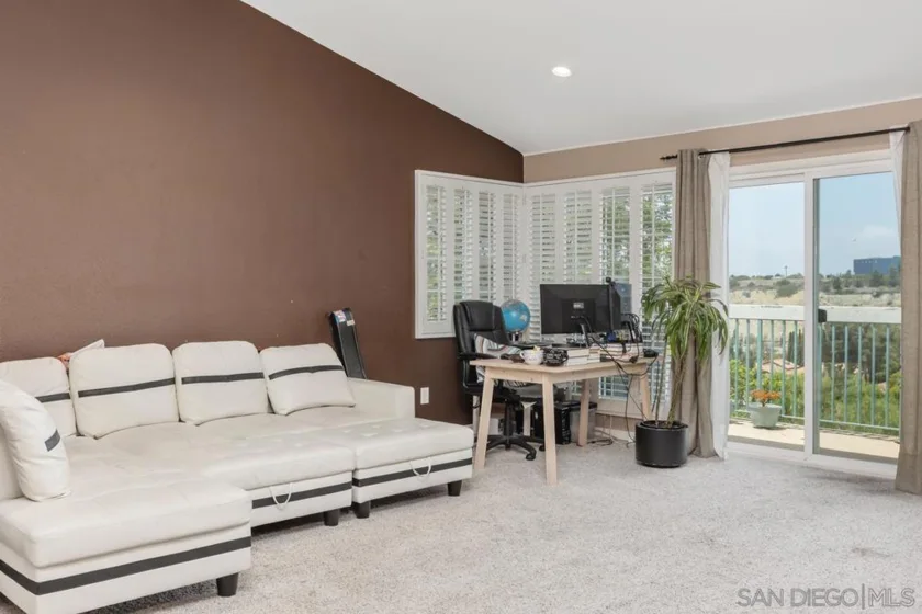 16424 Avenida Venusto #E photo 32