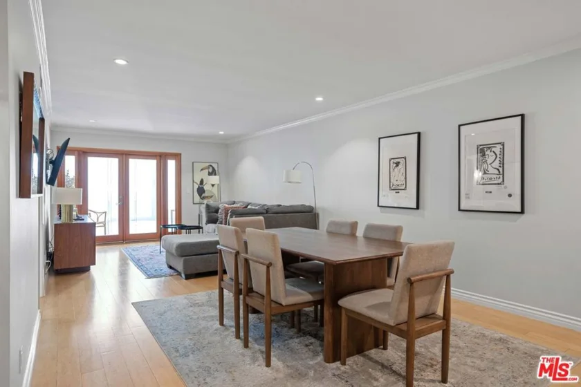 705 Westmount Drive #209 photo 2