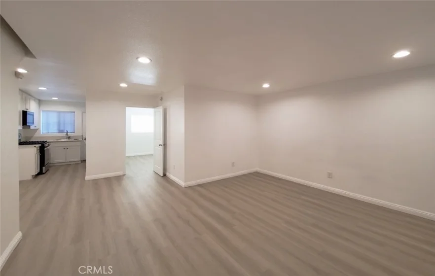 2020 W 23 Street #17 photo 3