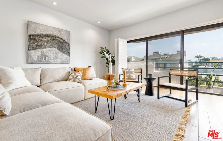 1741 Colby Avenue #301 photo 1