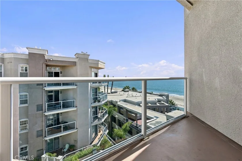 1500 E Ocean #718 photo 36