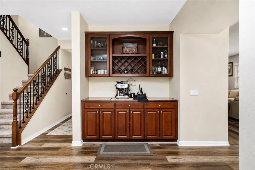 22862 Montanya photo 4