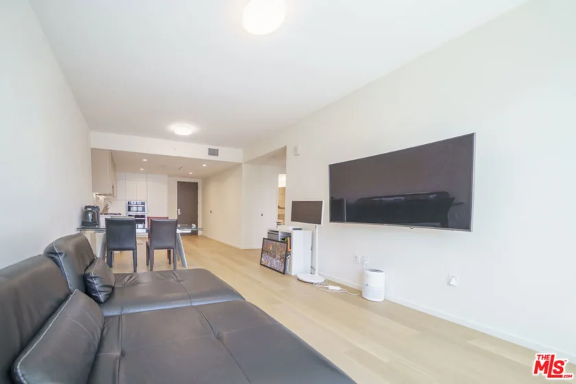 877 Francisco Street #1208 photo 7