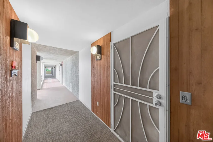 1118 Valencia Street #310 photo 24