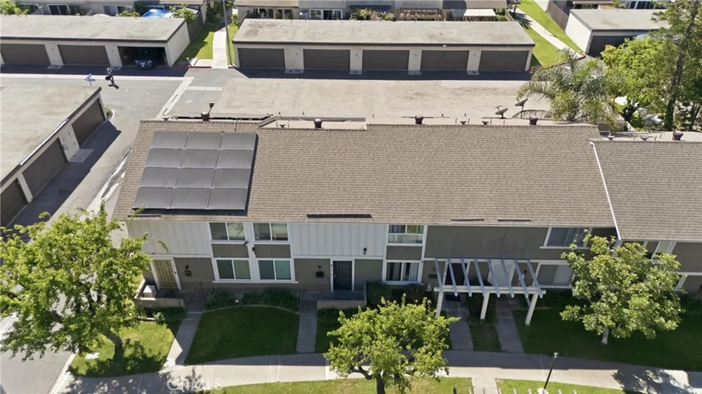 7085 Fulton photo 22
