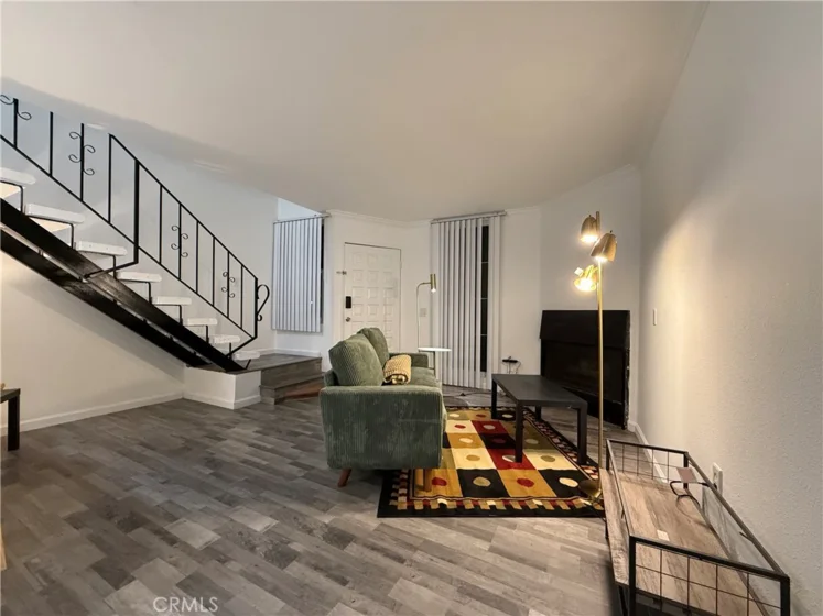 1463 Everton Place photo 6
