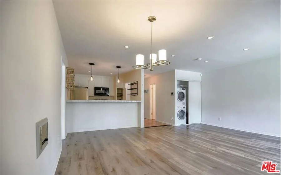 1222 N Olive Drive #209 photo 24
