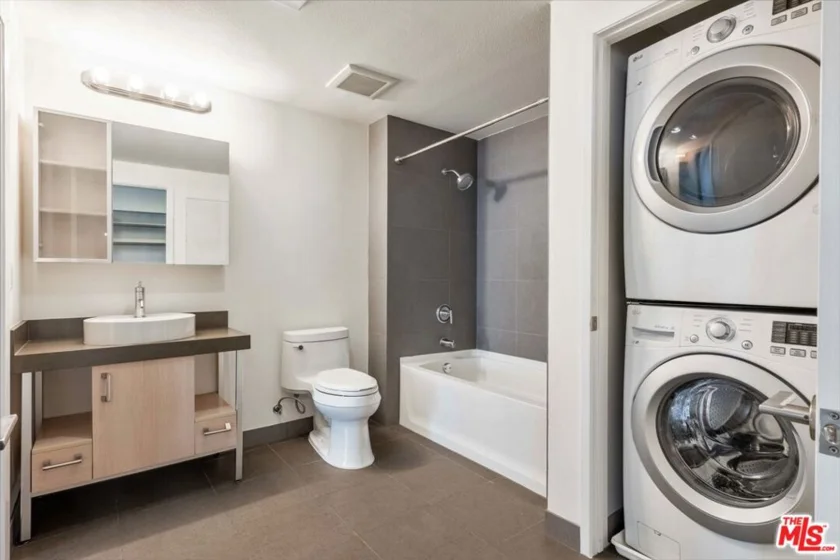 1234 Wilshire Boulevard #405 photo 17