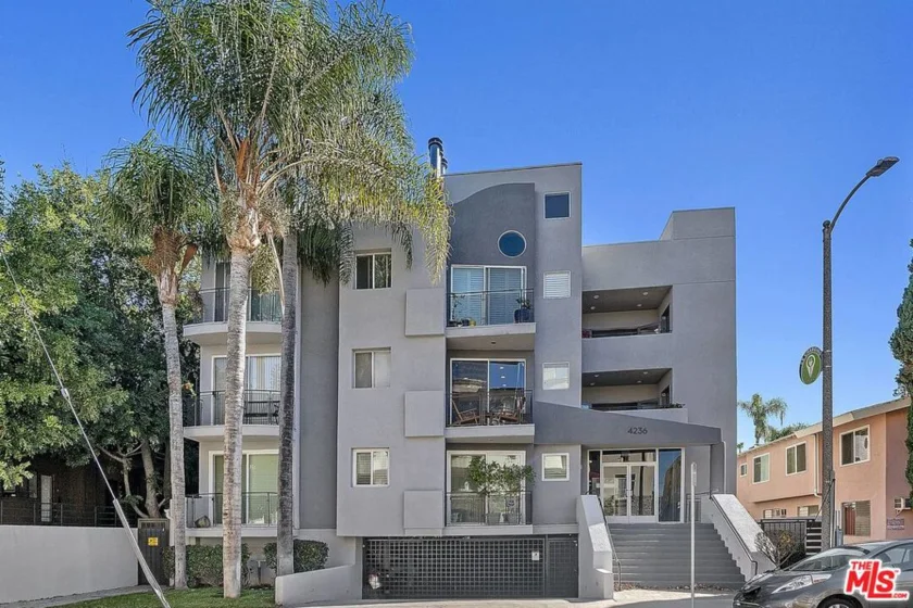 4236 Longridge Avenue #304 photo 1