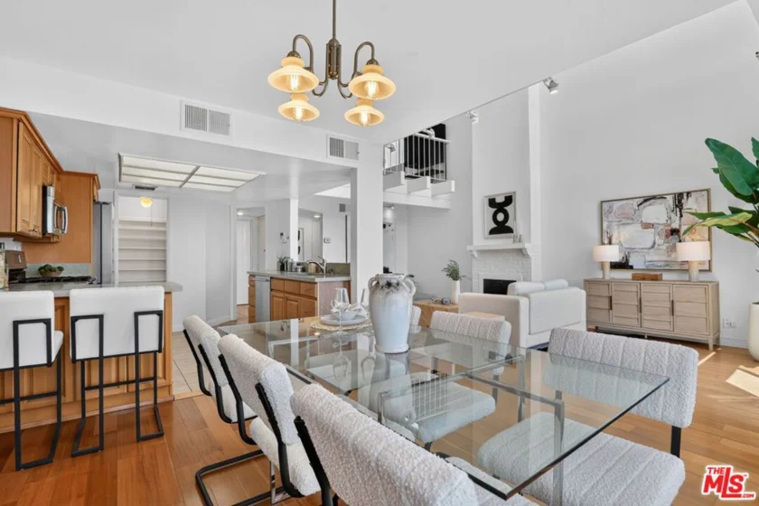 2677 Centinela Avenue #401 photo 10