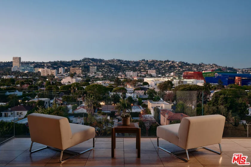 8899 Beverly Boulevard #6BE photo 2