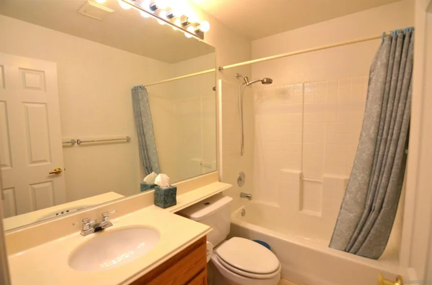 970 Somerset Court #Unit C photo 29