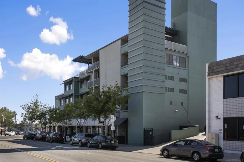 2828 University Avenue #310 photo 1