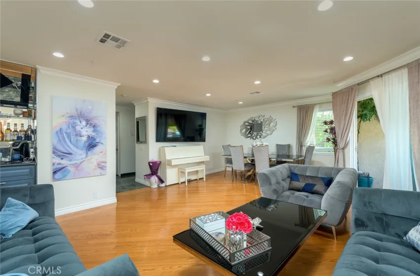 1421 5th Street #1 photo 2