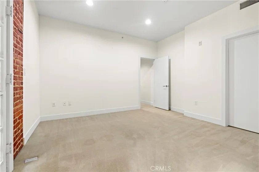 139 S Los Robles #104 photo 8