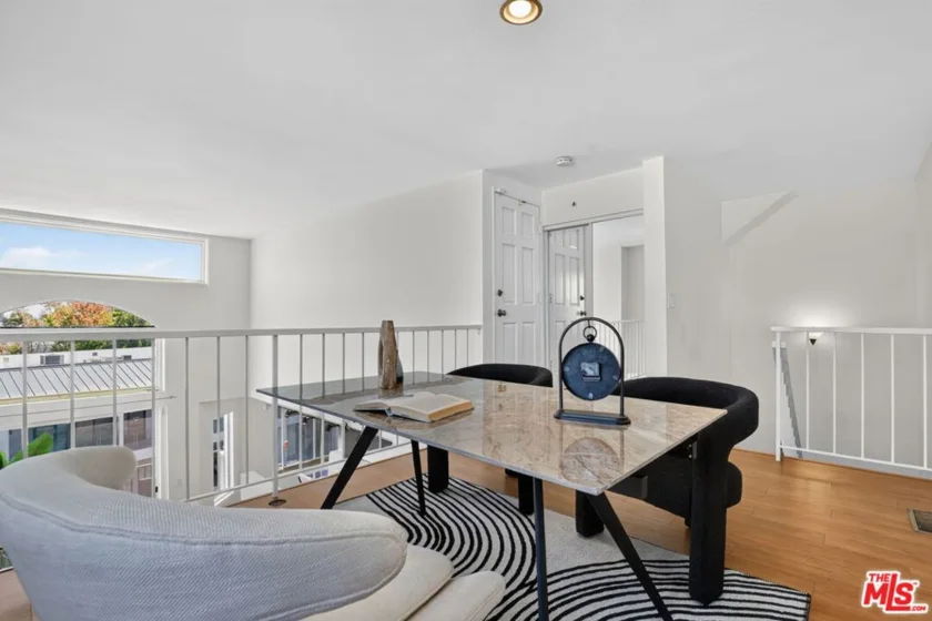 2677 Centinela Avenue #401 photo 17