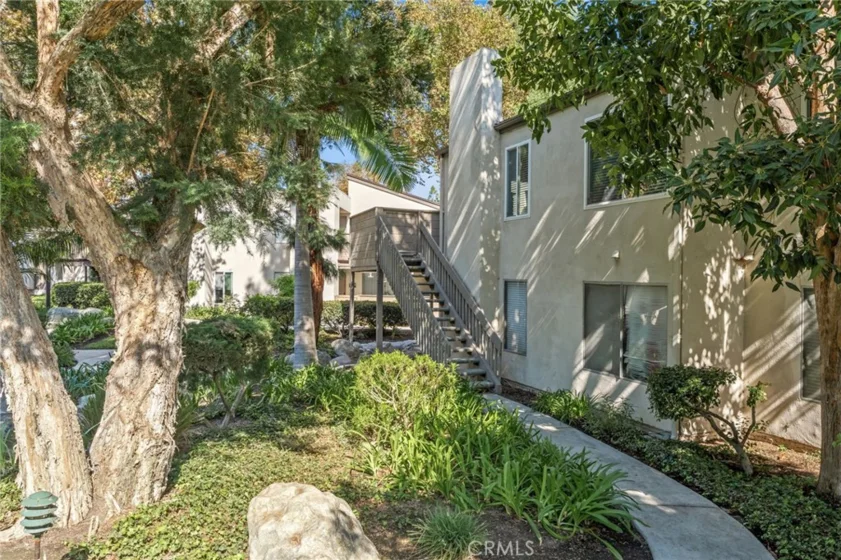 1370 Cabrillo Park Drive #H photo 19